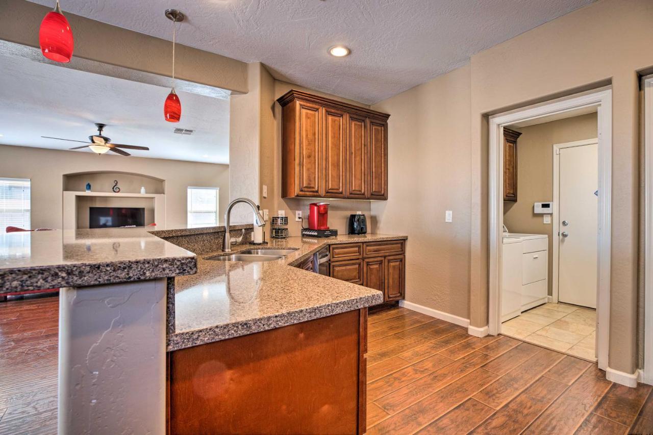 Maricopa Home With Outdoor Seating, 2 Mi To Golf! Zewnętrze zdjęcie
